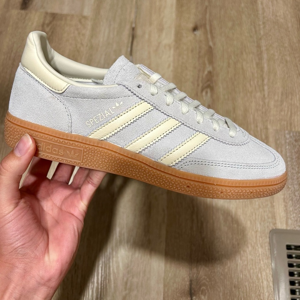 Brand New adidas Spezial Light Blue/Grey, Cream sneakers